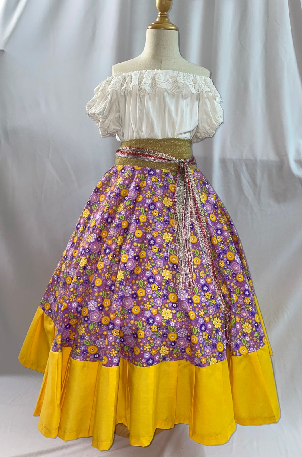 Adelita morado con amarillo